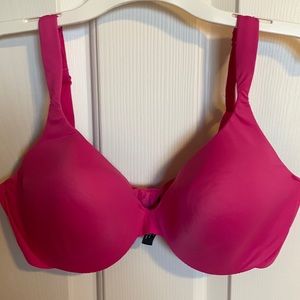 Body by Victoria Victoria’s Secret lined underwire bras US 36D pink